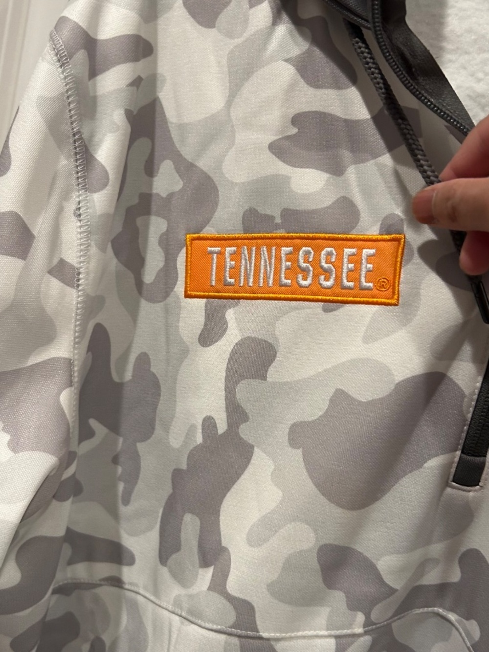 Colosseum Athletics Tennessee Volunteers Gray Camo Half Zip Hoodie Mens XL - Picture 2 of 14